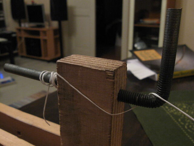 File:Making endless loop strings-1024x768-01.jpg