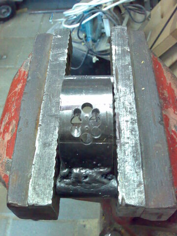 File:Making the nut-08.jpg