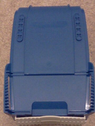 File:Slizers transport bottom cover.jpg