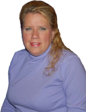 File:Michele-Z-Family-Travel-Mom-Transparent.jpg