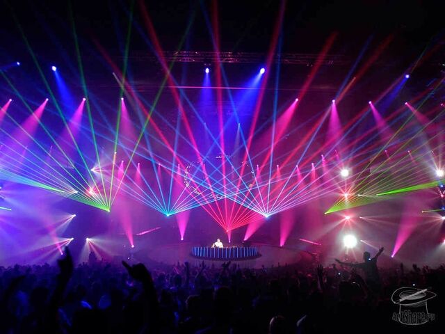 File:Rave.jpg