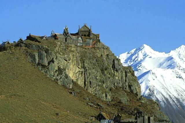 File:Edoras.jpg