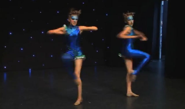 File:Dance Mums duet 2.png