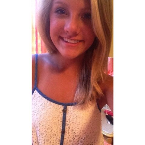 File:Paige selfie 2014-08-14.jpg