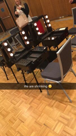 File:629 Dressing tables.jpg