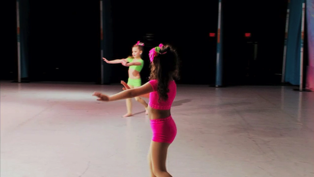 File:Vivi & Mackenzie 6.png
