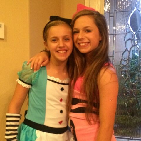 File:Kayla and Talia 2015-04-06.jpg