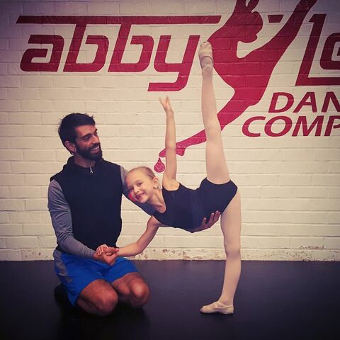 File:711 Lilliana with Daniel.jpg