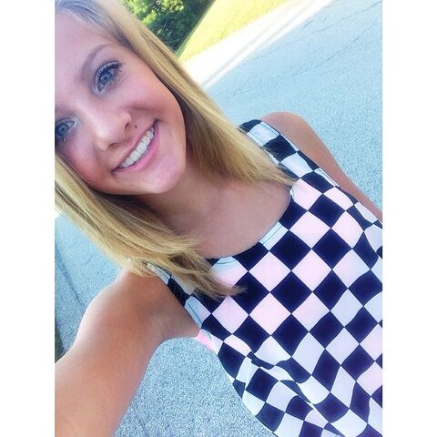 File:Paige checkerboard 2014-06-27.jpg