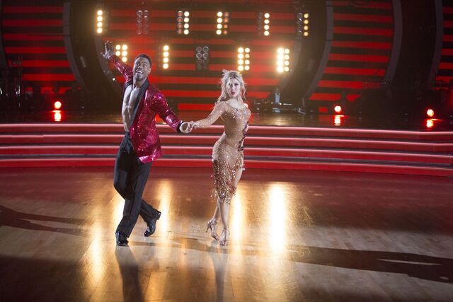 File:Rashad and Emma S24 Finale Fusion 5.jpg