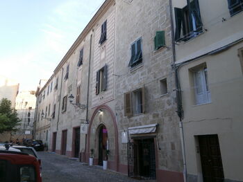 Palazzo Carcassone.jpg