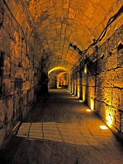 KotelTunnels11.jpg