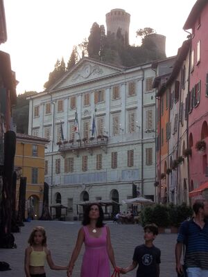 Brisighella municipio.jpg