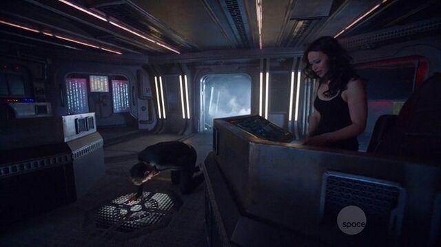 File:S01e01 38.jpg