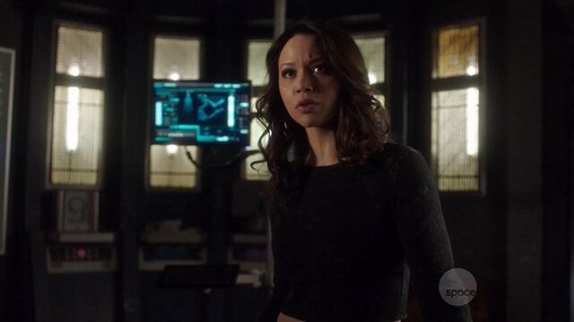 File:S01e01 206.jpg