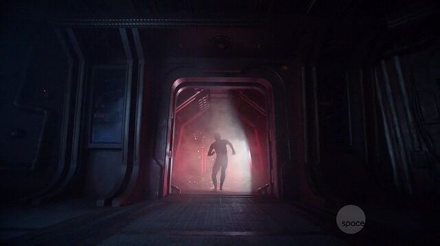 File:S01e01 26.jpg