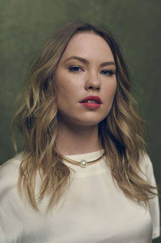 File:Chloe Rose6.jpg