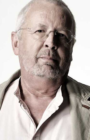File:Actor-molloy-terry.jpg