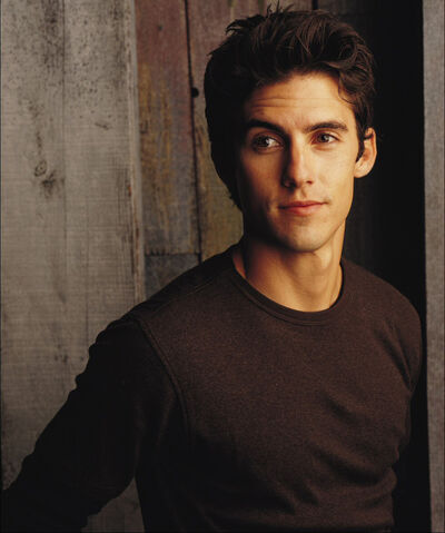 File:Milo Look.jpg