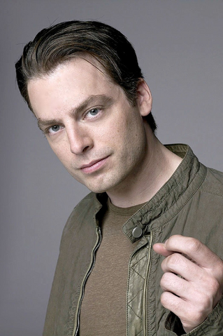File:Justin Kirk.png