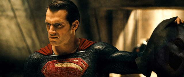 File:Superman holding Batman's cowl.jpg