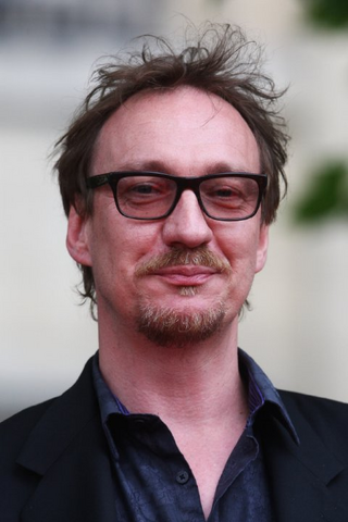 Archivo:David Thewlis.png