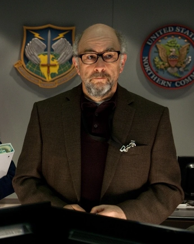 Archivo:Emil Hamilton.png