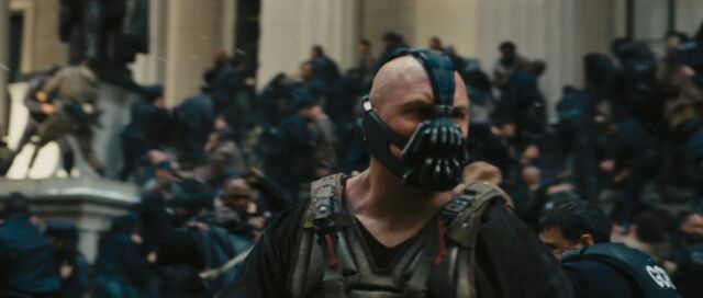 File:Tom-hardy-as-bane-in-the-dark-knight-rises.jpg