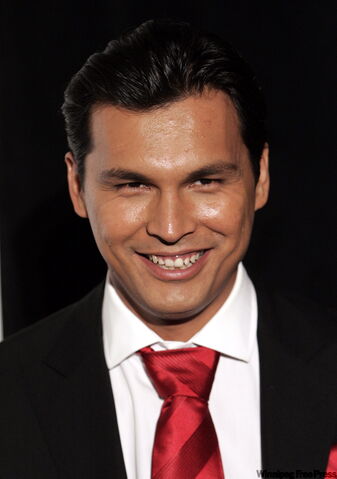 File:Adam Beach.jpg