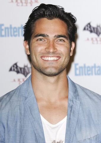 File:Tyler Hoechlin.jpg