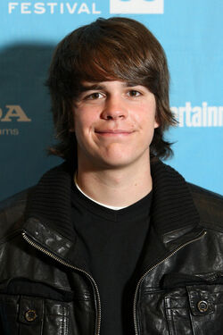 Johnny Simmons