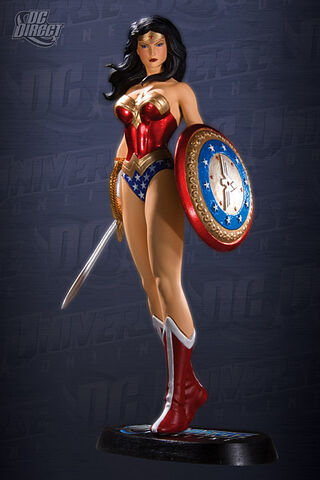 File:StatueWonderWoman.jpg