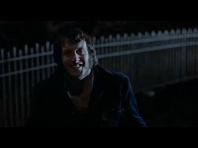 File:Stair Mugger 2.jpg