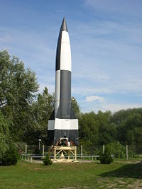 200px-Fusée V2.jpg
