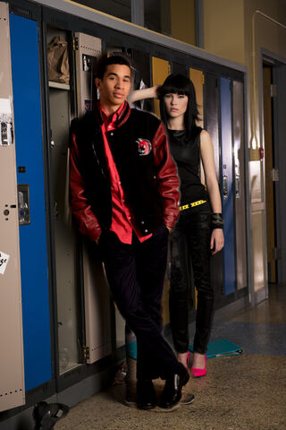 File:Tumblr makehz0QkO1r5uoxco1 1280DallasandKatie2.jpg