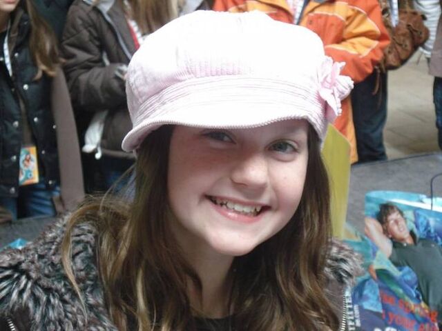 File:Jordan todosey hat.jpg