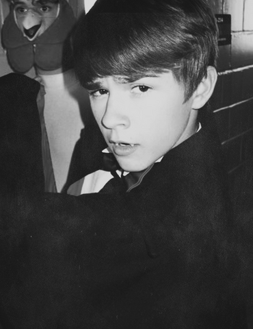File:Dylan Everett - Halloween.png