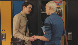 Degrassi-1408-triles1-580
