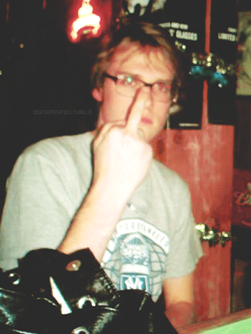 File:Tumblr ld5hjtTmvh1qeegx8o1 500.png