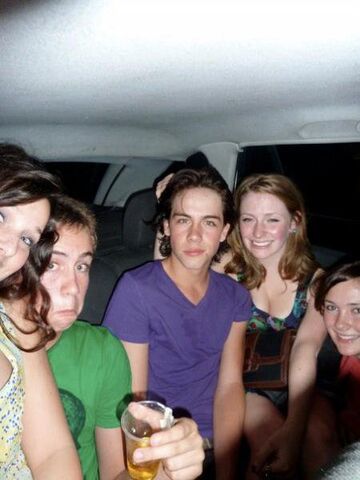 File:Sammi and her friends!.jpg
