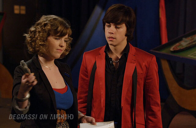 File:Degrassi-lookbook-1121-eli1.jpg