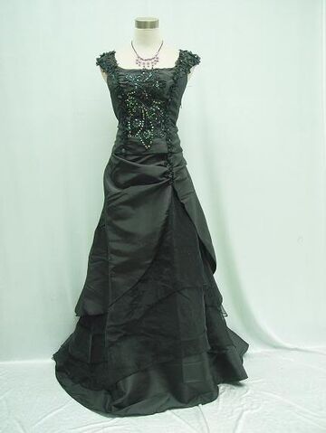File:Gothic-black-wedding-dresses.jpg