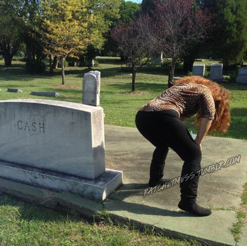 File:Tumblr mvniuqtUwV1rqcu9eo1 500.jpg