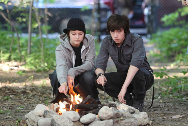 File:Bonfire.jpg