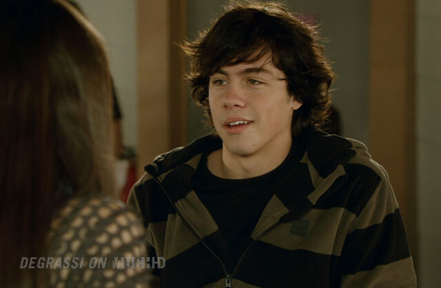 File:Degrassi-lookbook-1136-eli.jpg