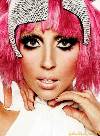 File:Lady-gaga-pink-hair.jpg