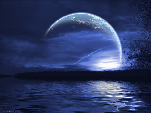 File:Moon-3-night-sky.jpg
