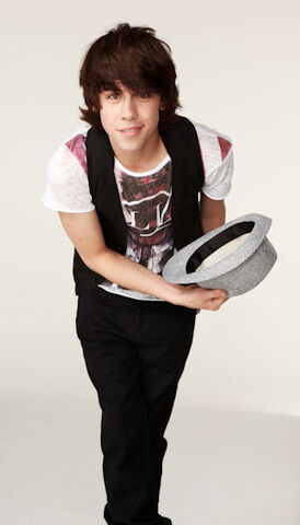 File:300x525-degrassi-munro-chambers-hat-2010.jpg