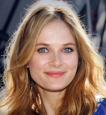 File:554px-RachelBlanchard08TIFF.jpg