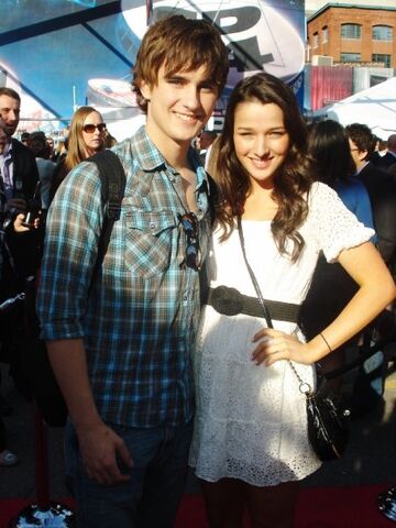 File:Landon and annie2.jpg